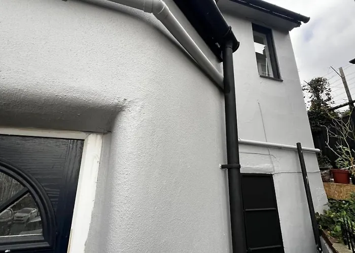 Grange Road Apartment